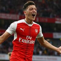 mesut-ozil-sudah-teken-kontrak-baru