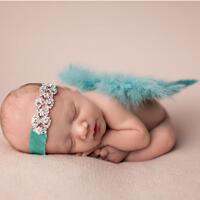 gatsuone-info--10-artis-indonesia-ini-ikuti-tren-baby-newborn-photography