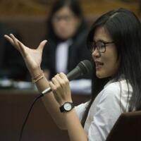 buka-bukaan-jessica-dan-pertanyaan-jaksa-yang-menggelitik