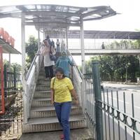 dari-75-jpo-bereklame-di-jakarta-hanya-tujuh-yang-memiliki-izin