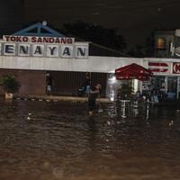 nyali-ahok-bongkar-500-bangunan-kemang-di-oktober