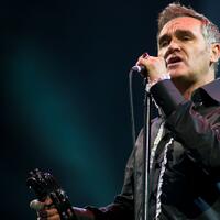 nih-gan-5-fakta-morrisey-sang-ikon-musik-british