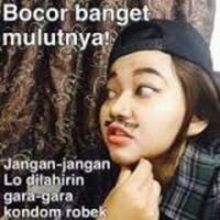 seorang-model-sexy-menginginkan-netizen-menilai-penampilannya-gimana-penilaian-agan