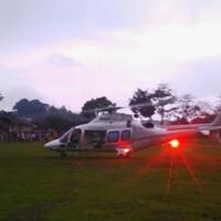 heli-menteri-susi-mendarat-di-lapangan-saat-pertandingan-bola-ini-wujudnya