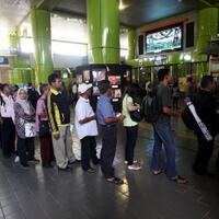 ada-demo-di-sekitar-gambir-pt-kai-daop-i-imbau-penumpang-naik-ka-di-jatinegara