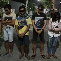 pamitnya-mau-rekreasi-2-cewek-dan-5-cowok-ini-malah-pesta-miras-di-warung