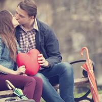 tak-hanya-menyenangkan-ciuman-punya-manfaat-ini