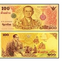 rakyat-thailand-antre-beli-uang-100-baht-bergambar-raja-bhumibol