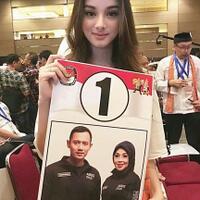 dapat-nomor-urut-2-ahok-begitu-buka-kertas-suara-langsung-tengah