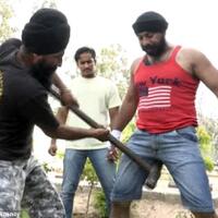 seperti-apa-rasanya-kemaluan-dihantam-martil-tanya-pria-ini