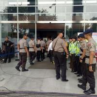 pengunjung-sidang-jessica-diperlakukan-seperti-penonton-bola