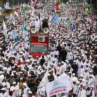 fpi-sesumbar-demo-4-november-akan-lebih-besar