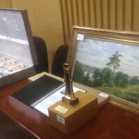 presiden-jokowi-laporkan-barang-gratifikasi-dari-perusahaan-minyak-rusia