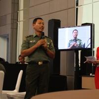 tni-ajak-media-sejukkan-suasana