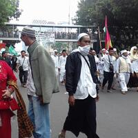 quotpresiden-perdamaianquot-nyentrik-di-demo-4-november