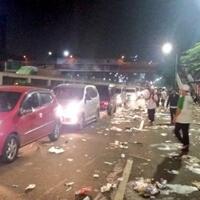 massa-bubar-ruas-jalan-depan-gedung-dpr-kembali-bisa-dilalui