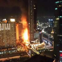 gedung-neo-soho-jakarta-terbakar-hebat-malam-ini