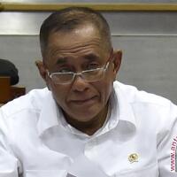menhan-tegaskan-presiden-wajib-dihormati