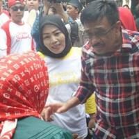 dua-pesan-dari-para-warga-kuatkan-hati-ahok-djarot