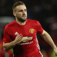 adam-lallana-bela-luke-shaw-dari-kritik-jose-mourinho