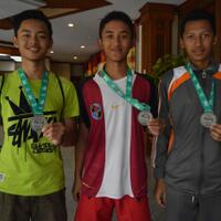 3-pelajar-malang-sabet-juara-run-trail-semen-indonesia