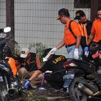 mendebat-selentingan-pengalihan-isu-di-balik-bom-samarinda