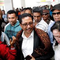 halangi-penyidikan-bupati-sabu-raijua-ditangkap-kpk