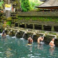 7-candi-yang-tidak-boleh-kamu-lewatkan-saat-berkunjung-ke-bali