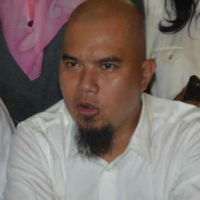 relawan-jokowi-perkuat-alat-bukti-ahmad-dhani-hina-presiden