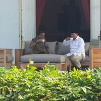 presiden-dan-prabowo-ngeteh-bareng-di-istana