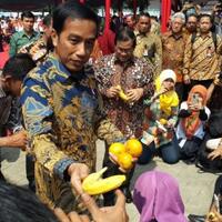 presiden-jokowi-jangan-tekan-polri