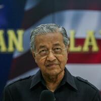 mahathir-dorong-warga-malaysia-ikut-demo-tumbangkan-pm-najib