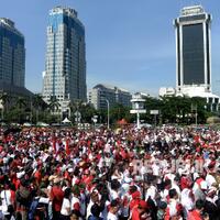 guntur-romli-kenapa-sinis-lihat-puluhan-ribu-warga-tegaskan-bineka-tunggal-ika