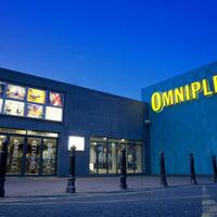 bioskop-di-inggris-berikan-tiket-gratis-untuk-mobil-yang-parkir-di-lajur-sepeda