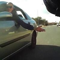 video-pengendara-mobil-di-australia-menepuk-pantat-pesepeda