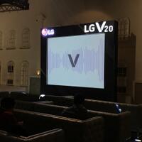 waiting-lounge-lg-v20--superior-video-photography--next-level-audio