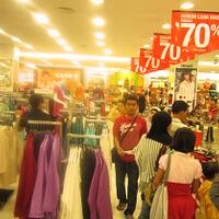 deretan-merek-fashion-ini-ngehits-di-tahun-90an-mana-favorit-lo-gan