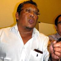 eggi-sudjana-penuhi-panggilan-polisi-dalam-kasus-ahmad-dhani