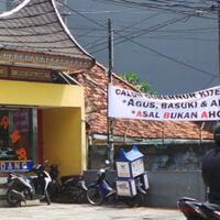 spanduk-unik---calon-gubernur-kite-aba-agus-basuki-dan-anies-asal-bukan-ahok