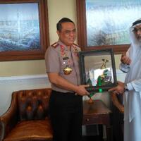 dubes-arab-saudi-boleh-salat-di-mana-saja-tapi-tidak-dianjurkan-di-jalan