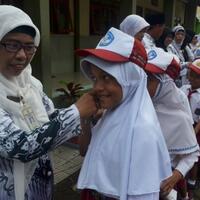 masih-ada-guru-bergaji-rp300-ribu-per-bulan