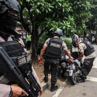 polisi-tangkap-dua-orang-terduga-perencana-bom-gedung-dpr-dan-kedutaan-besar-myanmar