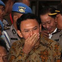 ahok-tak-dikenai-uu-ite