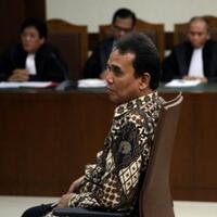 edy-nasution-minta-hakim-kembalikan-uang-mobil-hingga-iphone