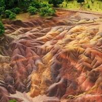 aneh-tapi-nyata-keajaiban-6-bukit-sewarna-pelangi