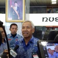 dpr-bantah-terima-surat-dari-sri-bintang-pamungkas