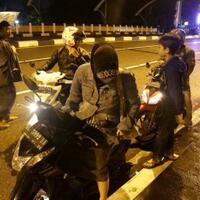 gempa-dini-hari-aceh-dibangunkan-dalam-kepanikan