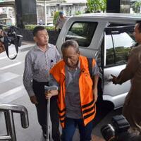 kronologi-sengkarut-korupsi-e-ktp