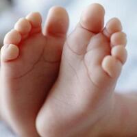 bayi-kembali-hidup-saat-dokter-akan-cabut-alat-bantu-bernapas