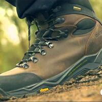 diskusi-umum-sepatu-trekking